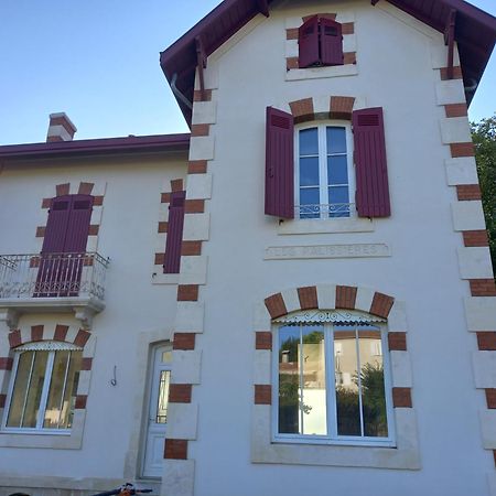 Les Palissieres - Chambres D'Hotes Mortagne-sur-Gironde Esterno foto