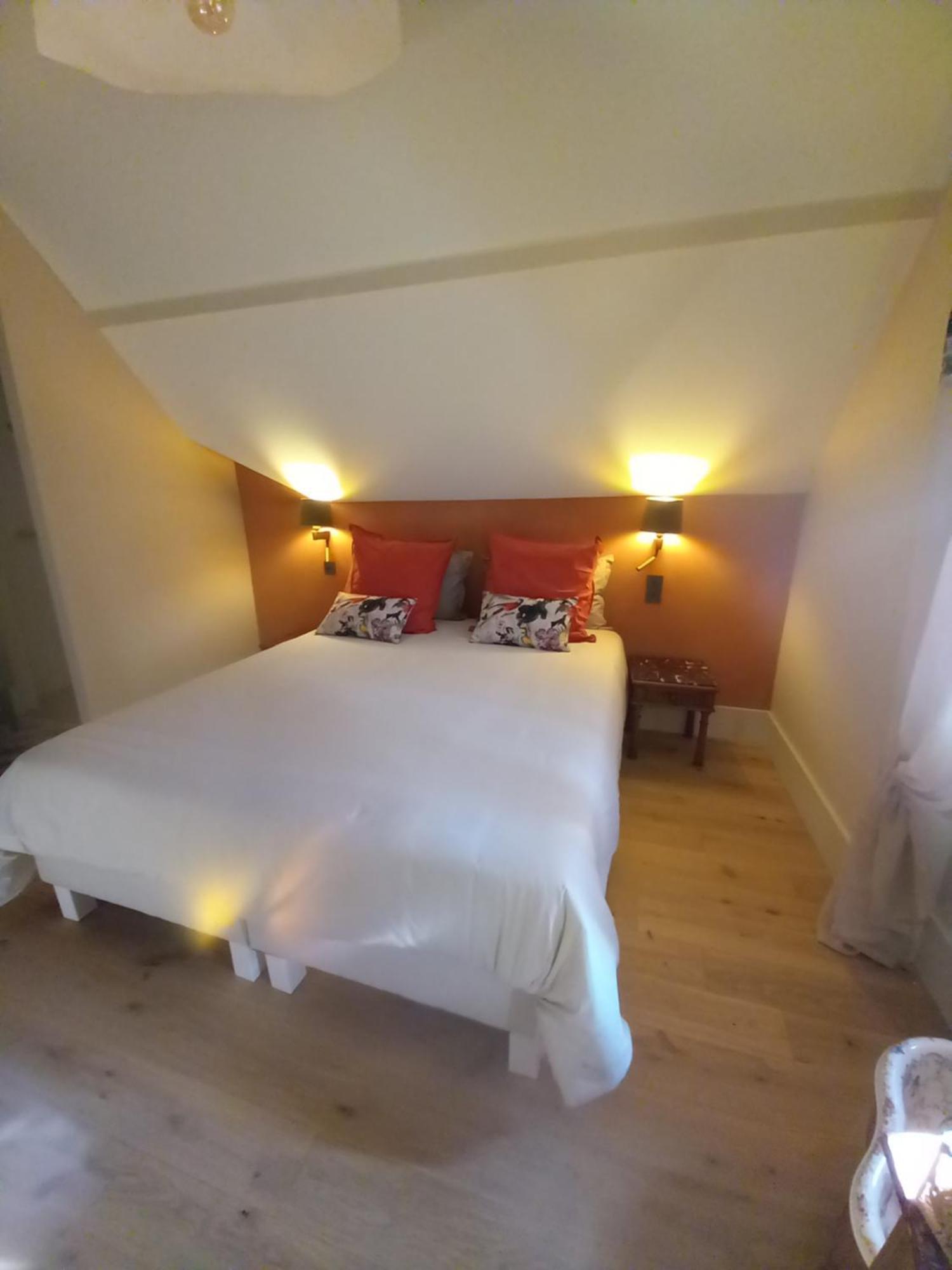 Les Palissieres - Chambres D'Hotes Mortagne-sur-Gironde Esterno foto
