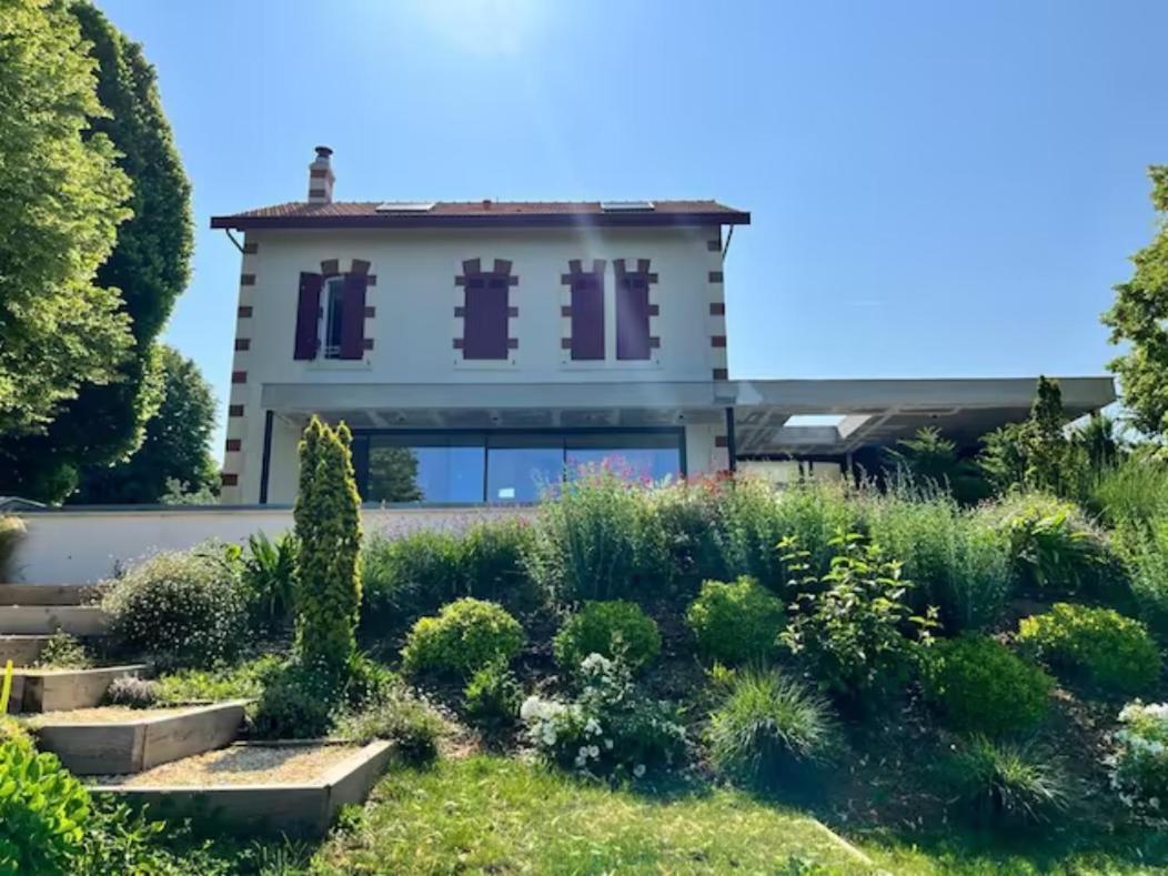 Les Palissieres - Chambres D'Hotes Mortagne-sur-Gironde Esterno foto